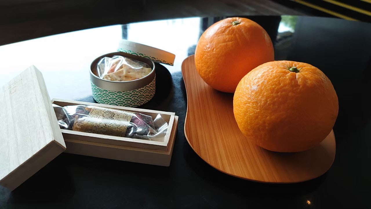 和菓子とみかん