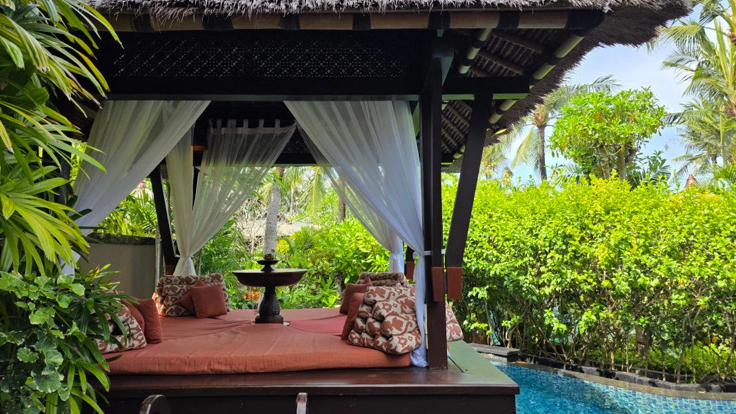 セントレジスバリ