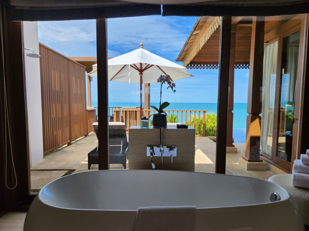 広いバスルーム