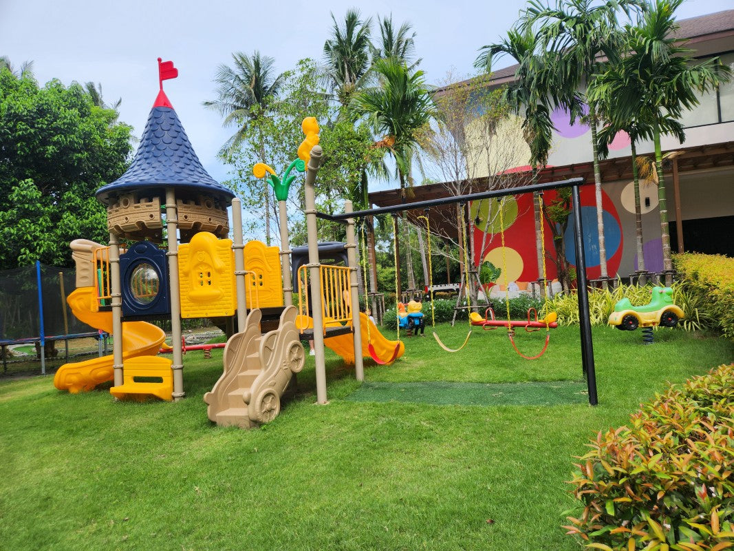 屋外パークも遊具が充実